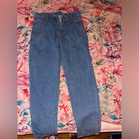 Jean never worn. Size L - Picture 1 of 3